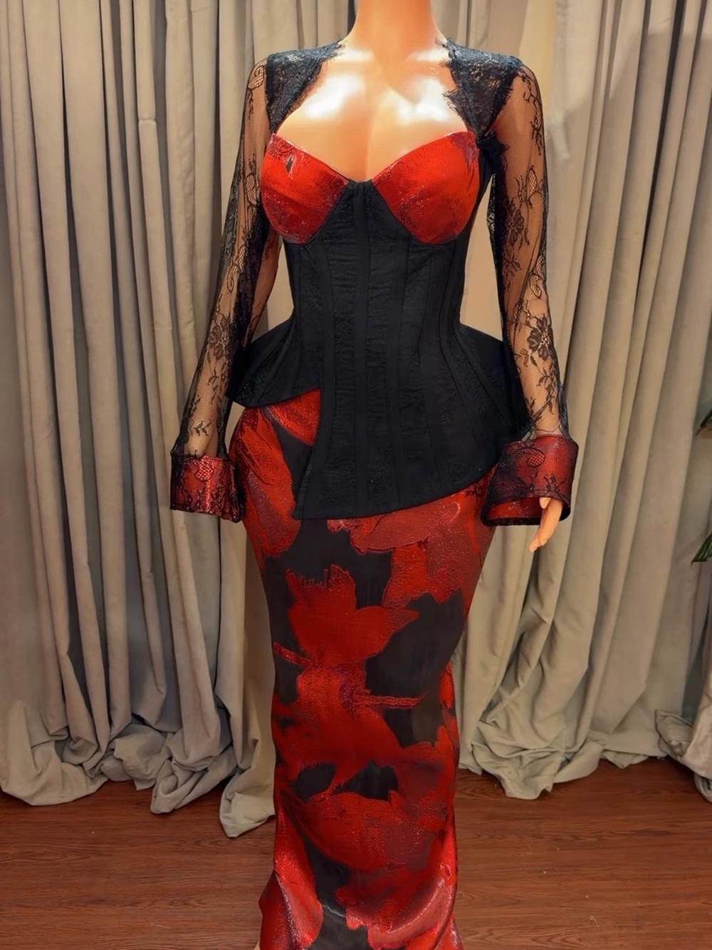 Elegant Black and Red Lace-Trim Evening Dress